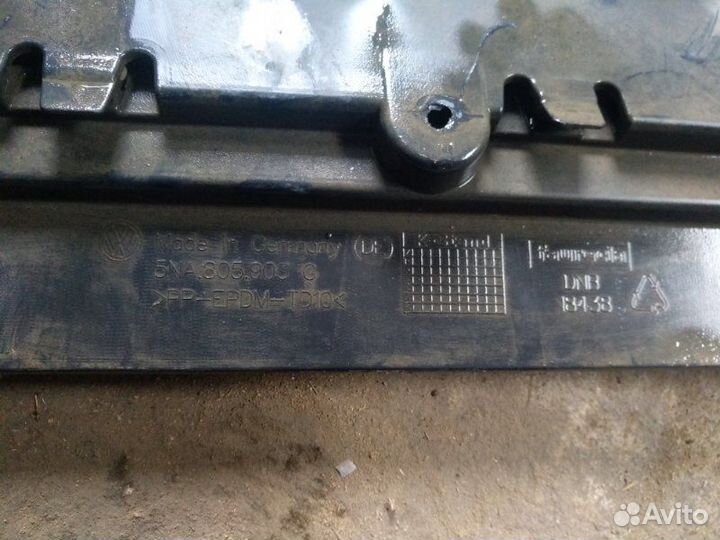 Накладка бампера Губа Юбка Volkswagen Tiguan AD1