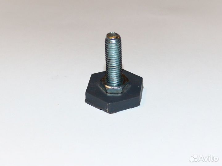 Ножка для ст.машины Whirlpool 481250018099