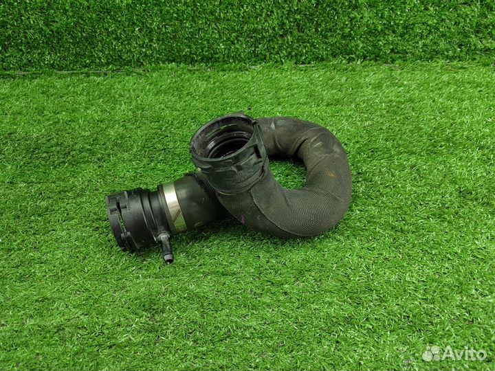 Патрубок охлаждения (радиатора) верхний Audi A6 C6