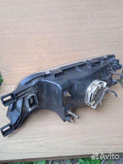 Фара Nissan pulsar fn15 (правая,левая)