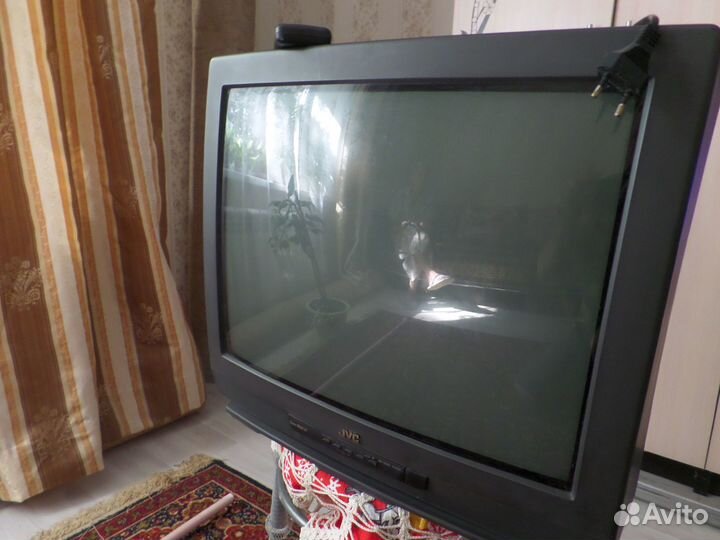 Продаю телевизор