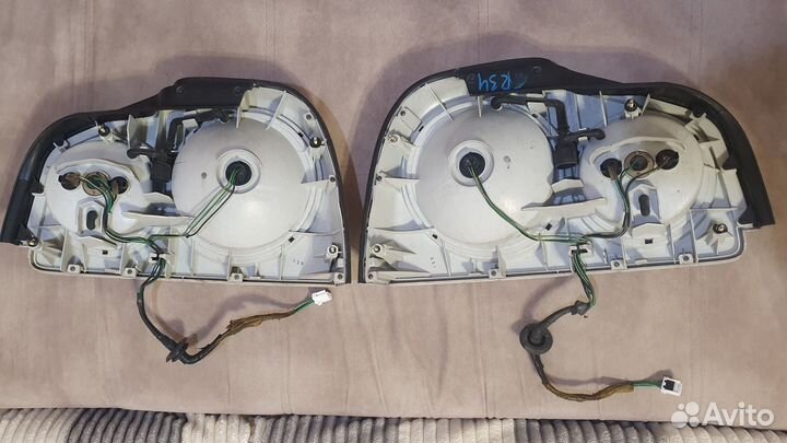 Задние фонари 2шт Nissan Skyline R34 купе