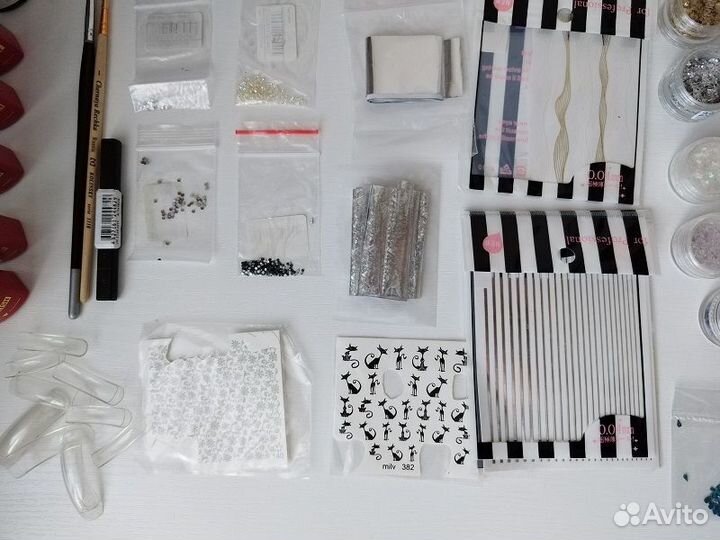 Аксессуары для дизайна ногтей. Гель-лаки. Топ