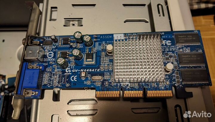 Видеокарта AGP GeForce4 64мб