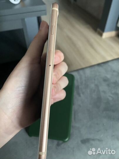 iPhone 8 Plus, 64 ГБ