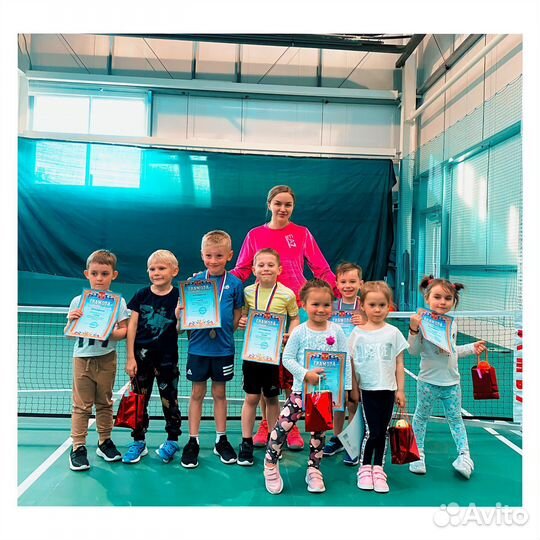 Тренер по большому теннису