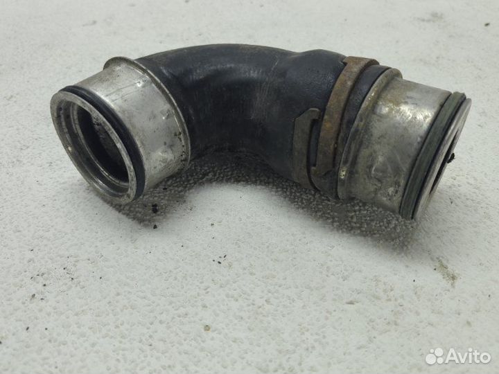 Патрубок после турбины Volkswagen Golf 2008