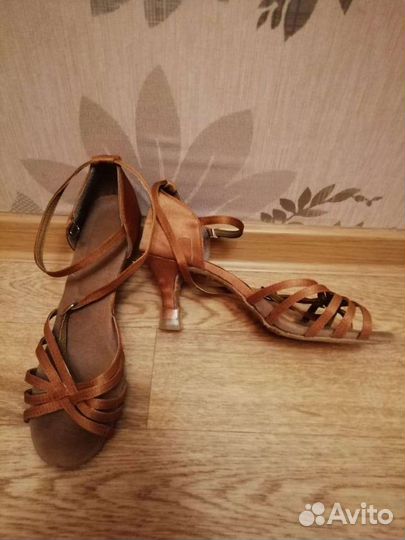 Туфли для бальных танцев