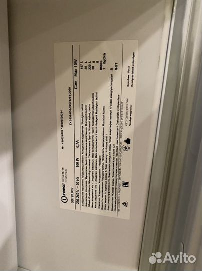 Холодильник Indesit, требуется ремонт