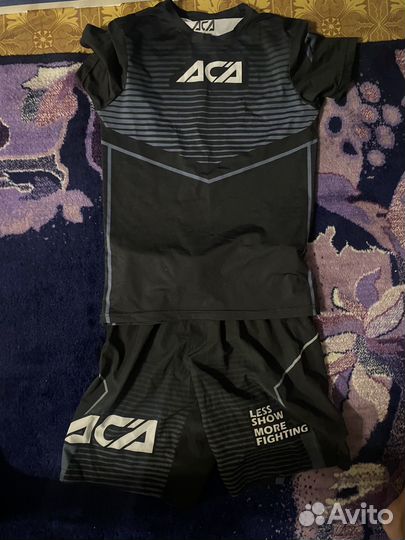Смешанные единоборства футболка и шорты