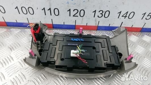 Блок управления печки и климат-контроля toyota RAV