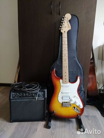 Fender squier Stratocaster line 6 spider V 20