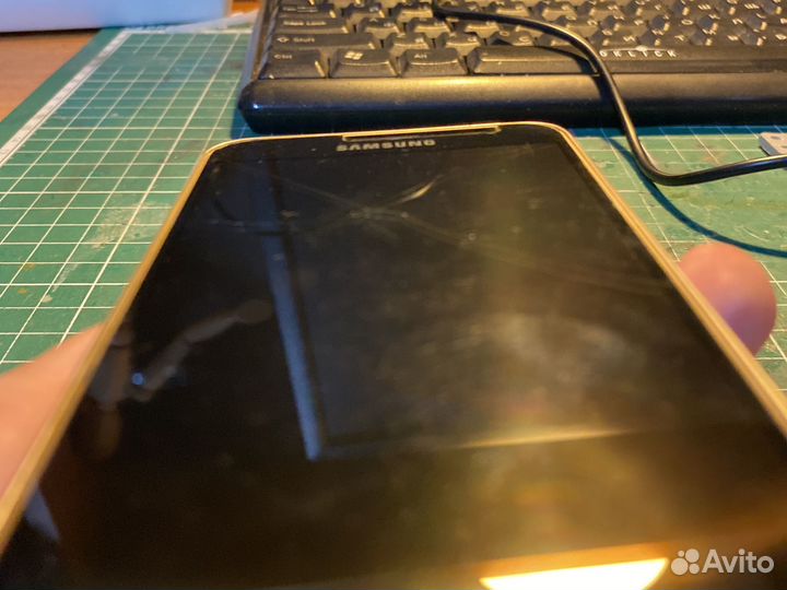 Телефон Samsung galaxy j3 2016