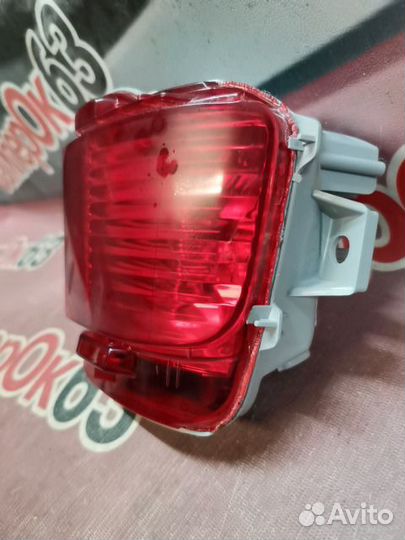Фонарь задний правый Toyota Land Cruiser