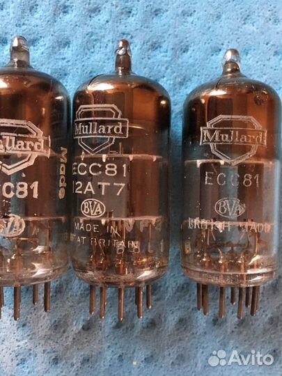 Радиолампа Mullard Ecc-81