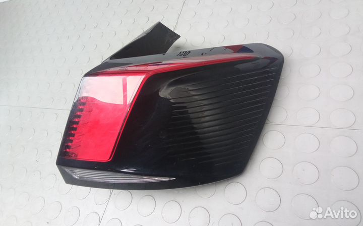 Б/У Б/У Фонарь задний правый 9810477080