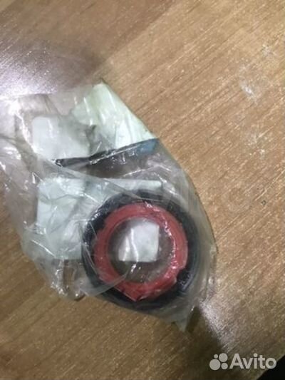 Сальник переднего моста Range Rover Vog 4,2