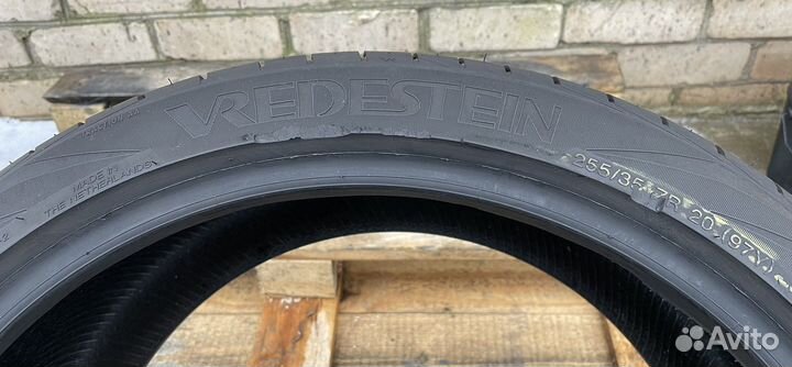 Vredestein Ultrac Vorti + 255/35 R20