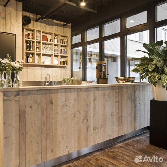 Стойки из спилов дерева для кофейни, барные стойки