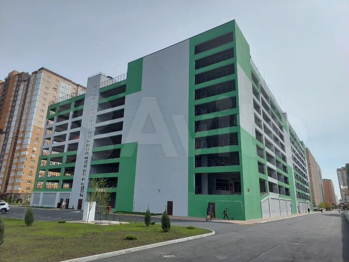 Машиноместо, 14 м²
