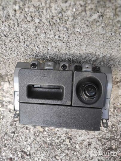 Пепельница с подстаканниками Aveo