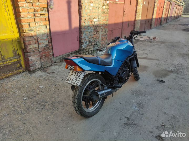 Продам honda vt250f