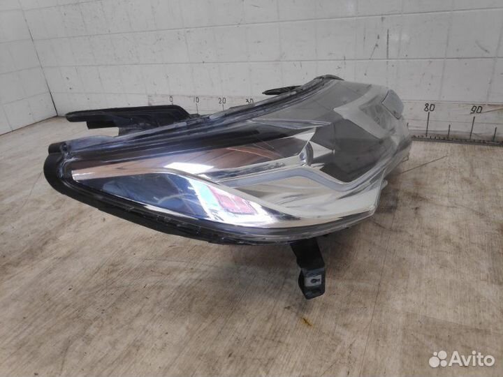 Фара передняя правая Mitsubishi Pajero Sport 3 KS