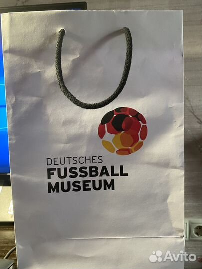 Бумажный пакет