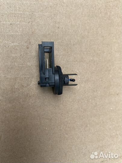 Датчик тем-ры в корпус печки Audi A4 B5 1H0807543A