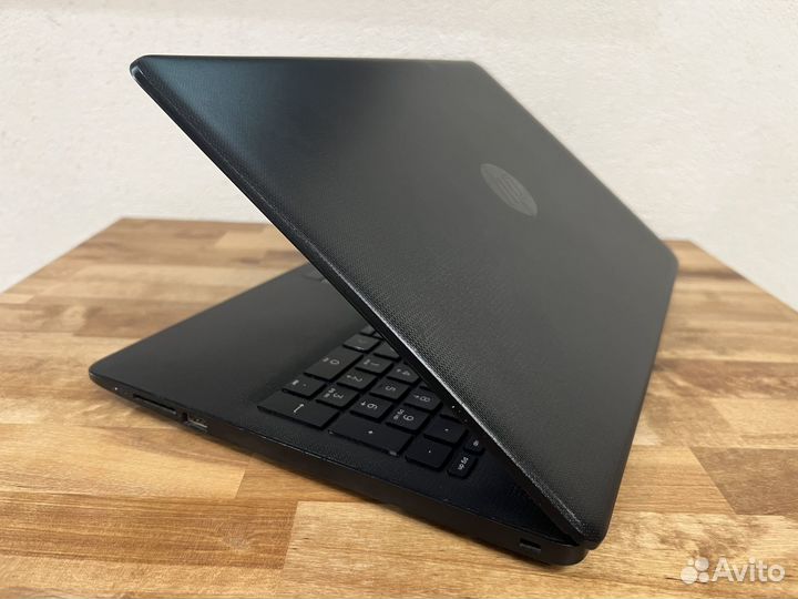 2021 HP i3-7020U 8Gb DDR4 MX110 Full HD SSD+1000Gb