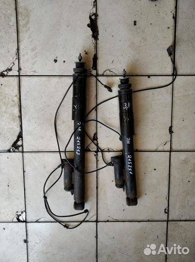 Стойки задние w211 E-class 271.941 2004