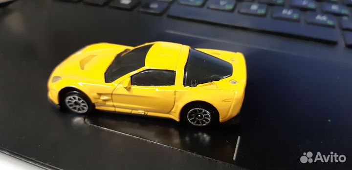 Модель RMZ City б/у 2010 Corvette C6-R. распак