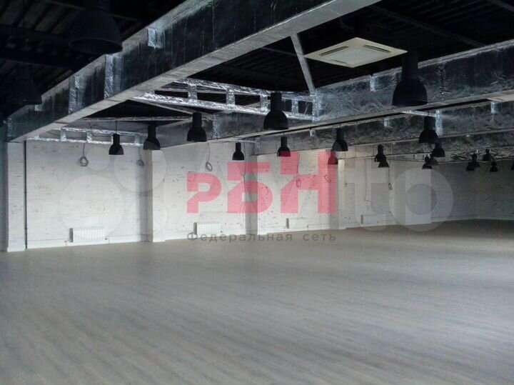 Офис опенспейс, танцы, швейный цех 448 кв.м