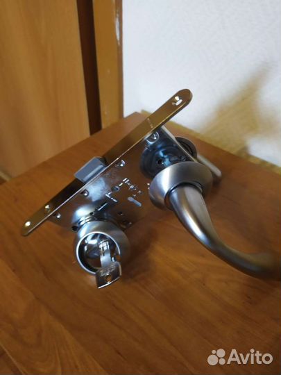 Замок врезной