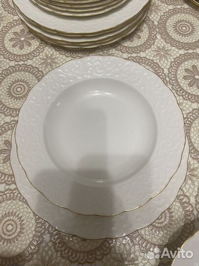 Сервиз столовый и чайный