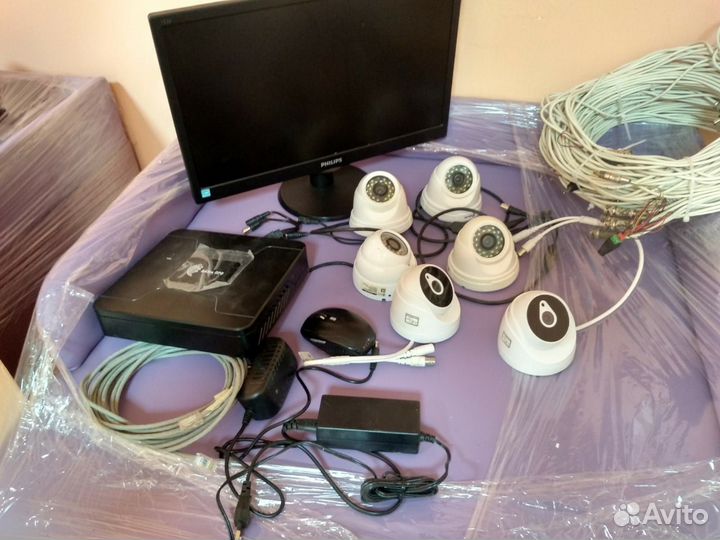 Комплект видеонаблюдения на 8 камер