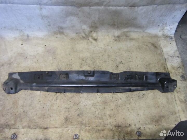 Балка подрадиаторная VW Touareg 2002-2010,Q7 4L 20