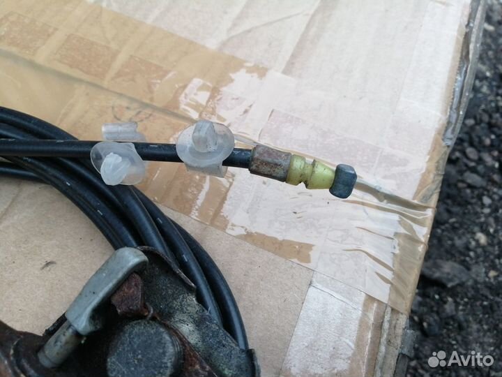 Трос лючка бензобака Toyota Hilux Surf 185