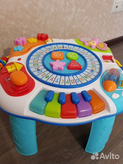 Развивающий столик