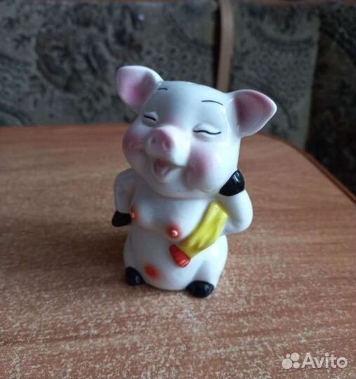 Набор фарфоровых свинок 5 шт
