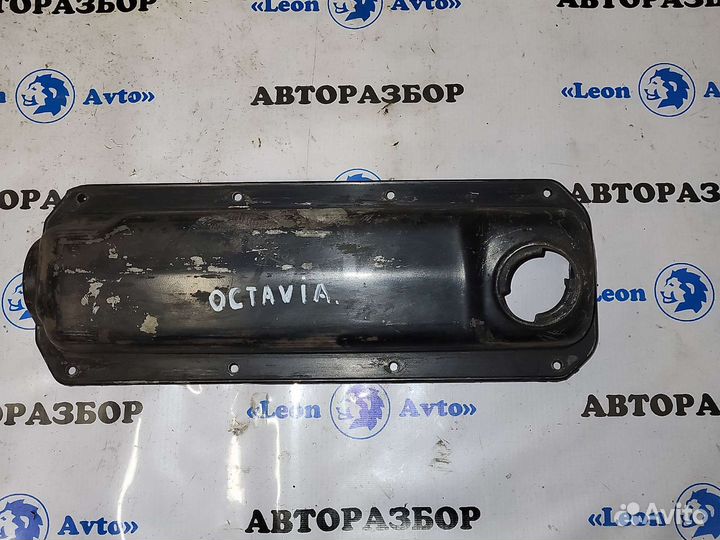 Клапанная крышка skoda octavia tour AKL