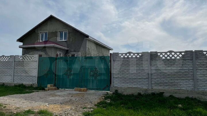 Дом 204 м² на участке 10 сот.