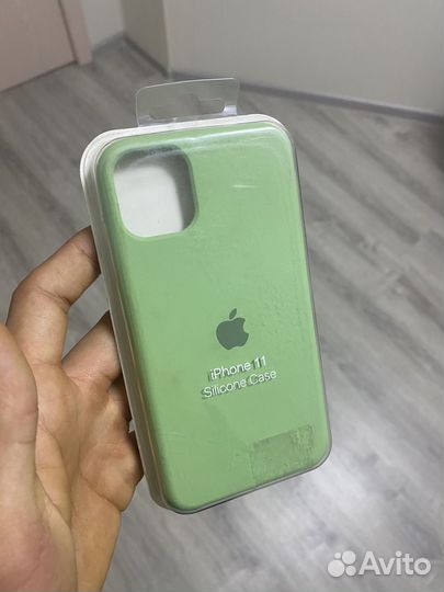 Чехол на iPhone 11