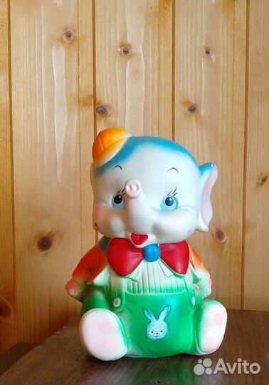 Слонёнок резиновый
