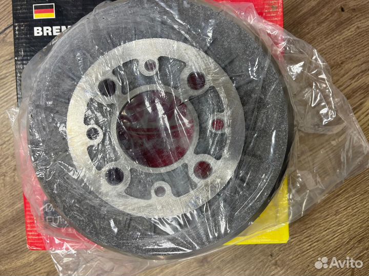 Задний тормозной барабан