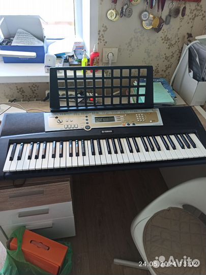 Синтезатор yamaha psr r200