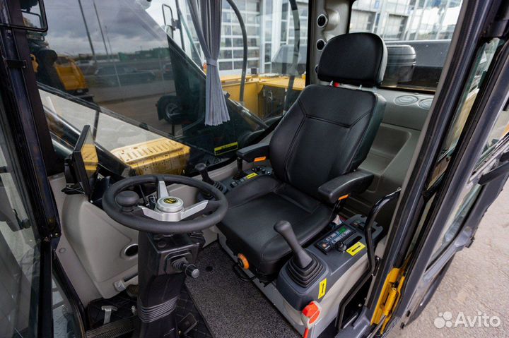 Колёсный экскаватор Bull EW210 Plus, 2023