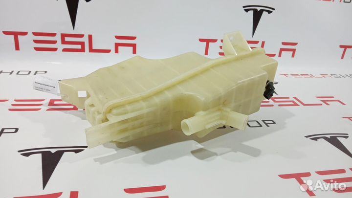Бачок расширительный Tesla Model S 2014