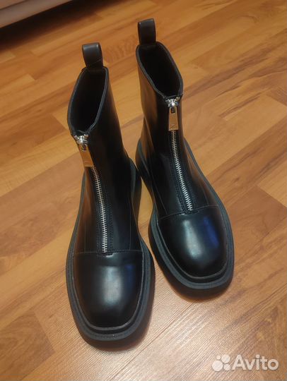 Ботинки женские кожаные