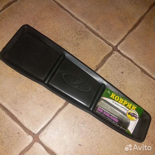 Коврик на панель приборов ваз 21099